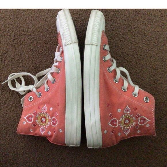 Converse Shoes - Converse high top with flower embroidery Return to festival on